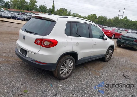 2010 Volkswagen Tiguan Sel из США, поврежденный, VIN WVGAV7AX7AW502508